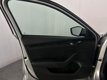 Skoda Octavia 1.4 TSI iV 13kWh SE Technology DSG Euro 6 (s/s) 5dr