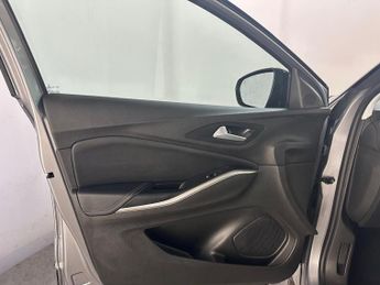 Vauxhall Grandland 1.2 Turbo Ultimate Auto Euro 6 (s/s) 5dr