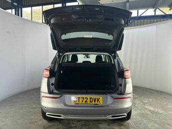 Vauxhall Grandland 1.2 Turbo Ultimate Auto Euro 6 (s/s) 5dr