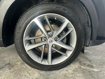 MG MG HS 1.5 T-GDI Exclusive DCT Euro 6 (s/s) 5dr