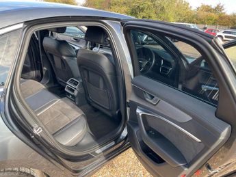 Audi A6 Saloon 2.0 TDI 40 S line S Tronic Euro 6 (s/s) 4dr