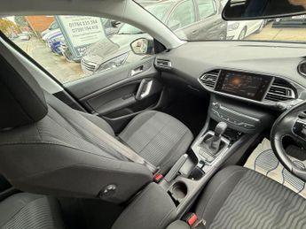 Peugeot 308 SW 1.2 PureTech Active EAT Euro 6 (s/s) 5dr