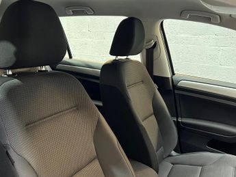 Volkswagen Golf 1.6 TDI BlueMotion Tech Match Edition DSG Euro 6 (s/s) 5dr