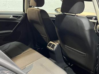 Volkswagen Golf 1.6 TDI BlueMotion Tech Match Edition DSG Euro 6 (s/s) 5dr