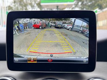 Mercedes-Benz GLA 2.1 GLA200d Sport SUV 5dr Diesel 7G-DCT Euro 6 (s/s) (136 ps)