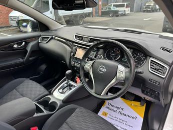 Nissan Qashqai 1.2 DIG-T N-Connecta XTRON 2WD Euro 6 (s/s) 5dr