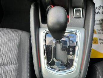 Nissan Qashqai 1.2 DIG-T N-Connecta XTRON 2WD Euro 6 (s/s) 5dr