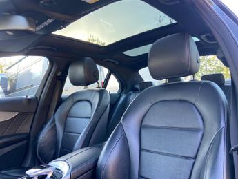 Mercedes-Benz C Class 2.1 C220d AMG Line (Premium Plus) 7G-Tronic+ Euro 6 (s/s) 4dr