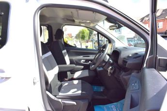 Citroen e-Berlingo 50kWh Feel XL Auto 5dr (7.4kW Charger)