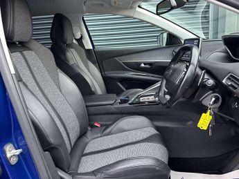 Peugeot 3008 1.6 3008 Allure Blue HDi S/S Auto 5dr