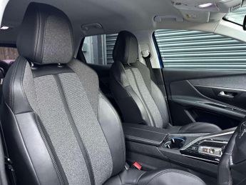 Peugeot 3008 1.6 3008 Allure Blue HDi S/S Auto 5dr