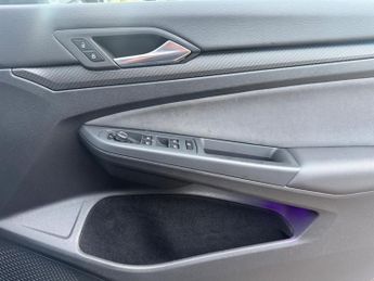 Volkswagen Golf 2.0 TDI R-Line DSG Euro 6 (s/s) 5dr