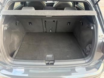 Volkswagen Golf 2.0 TDI R-Line DSG Euro 6 (s/s) 5dr