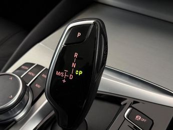 BMW 5 Series 2.0 520d MHT SE Auto Euro 6 (s/s) 4dr