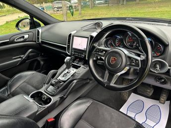 Porsche Cayenne 3.0 TD V6 Platinum Edition TiptronicS 4WD Euro 6 (s/s) 5dr