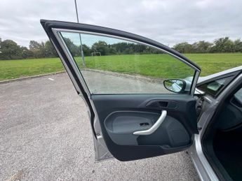 Ford Fiesta 1.4 Titanium 5dr
