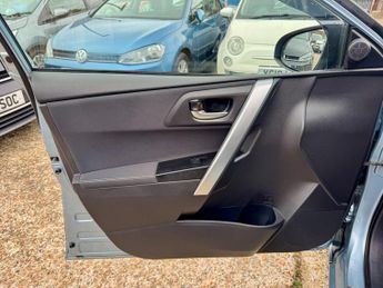 Toyota Auris 1.8 VVT-h Icon CVT Euro 5 (s/s) 5dr