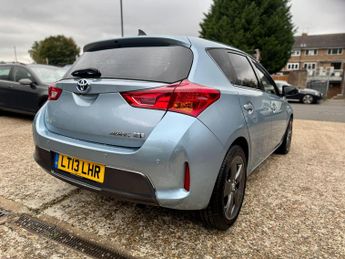 Toyota Auris 1.8 VVT-h Icon CVT Euro 5 (s/s) 5dr