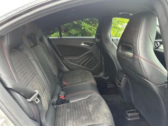 Mercedes-Benz CLA 1.6 CLA180 AMG Line Coupe 7G-DCT Euro 6 (s/s) 4dr