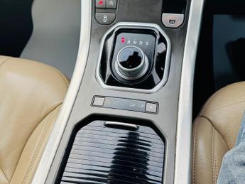 Land Rover Range Rover Evoque 2.0 TD4 SE Tech Auto 4WD Euro 6 (s/s) 5dr