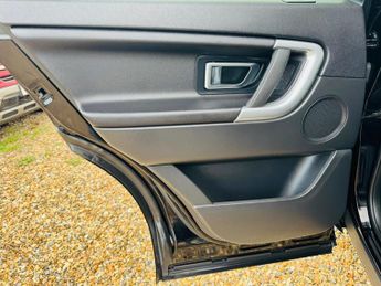 Land Rover Discovery Sport 2.0 TD4 SE Tech Auto 4WD Euro 6 (s/s) 5dr