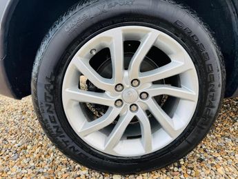 Land Rover Discovery Sport 2.0 TD4 SE Tech Auto 4WD Euro 6 (s/s) 5dr