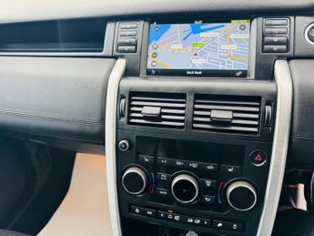 Land Rover Discovery Sport 2.0 TD4 SE Tech Auto 4WD Euro 6 (s/s) 5dr