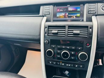 Land Rover Discovery Sport 2.0 TD4 SE Tech Auto 4WD Euro 6 (s/s) 5dr