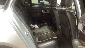 Jaguar XF 2.2d Portfolio Sportbrake Auto Euro 5 (s/s) 5dr