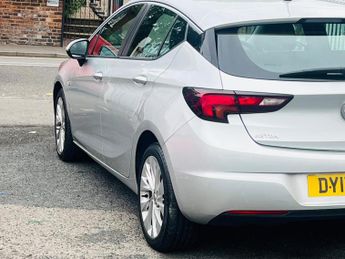 Vauxhall Astra 1.4i Turbo Design Auto Euro 6 (s/s) 5dr