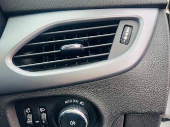 Vauxhall Astra 1.4i Turbo Design Auto Euro 6 (s/s) 5dr