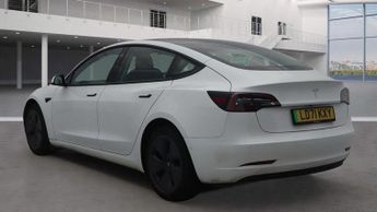Tesla Model 3 Standard Range Plus Auto RWD 4dr