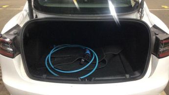 Tesla Model 3 Standard Range Plus Auto RWD 4dr