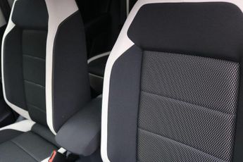 Volkswagen T-Roc 1.5 TSI EVO SEL DSG Euro 6 (s/s) 5dr