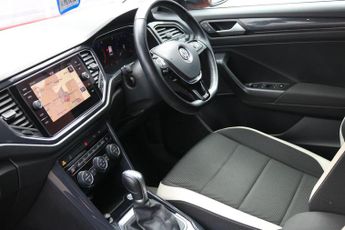Volkswagen T-Roc 1.5 TSI EVO SEL DSG Euro 6 (s/s) 5dr