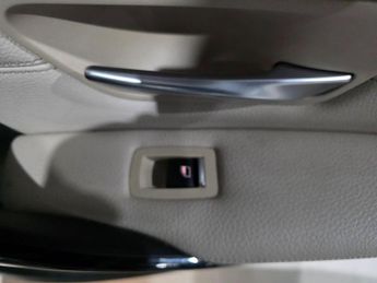 BMW 3 Series 2.0 330e 7.6kWh Luxury Auto Euro 6 (s/s) 4dr