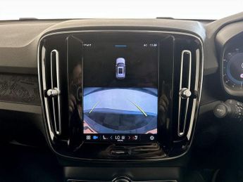 Volvo XC40 Recharge 69kWh Plus Auto 5dr