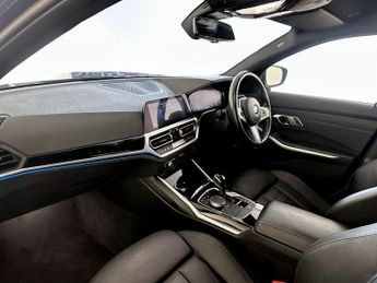 BMW 3 Series 2.0 330e 12kWh M Sport Pro Edition Auto xDrive Euro 6 (s/s) 4dr