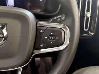 Volvo XC40 Recharge 69kWh Plus Auto 5dr