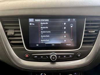 Vauxhall Grandland X 1.6 13.2kWh Elite Nav Auto 4WD Euro 6 (s/s) 5dr Hybrid4