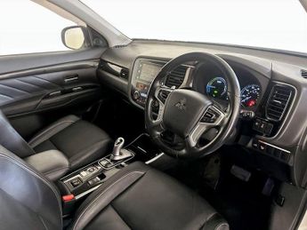Mitsubishi Outlander 2.0h 12kWh 4h CVT 4WD Euro 6 (s/s) 5dr