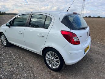 Vauxhall Corsa 1.4 16V SE Hatchback 5dr Petrol Auto Euro 5 (100 ps)
