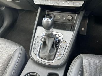 Hyundai Kona 1.6h-GDi Hybrid Ultimate 5dr Automatic