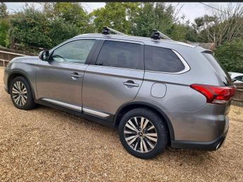 Mitsubishi Outlander 2.0 MIVEC 4 CVT 4WD Euro 6 (s/s) 5dr