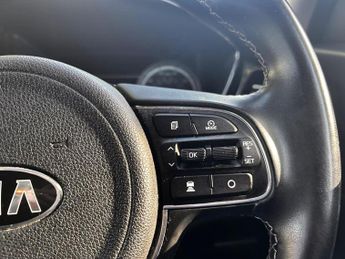 Kia Niro 1.6 GDi 2 DCT Euro 6 (s/s) 5dr