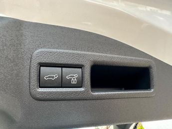 Toyota bZ4X 71.4kWh Motion Auto 5dr (11kW OBC)