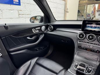 Mercedes-Benz GLC 2.0 GLC250 AMG Line (Premium Plus) G-Tronic+ 4MATIC Euro 6 (s/s)