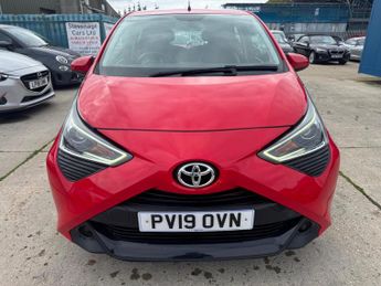 Toyota AYGO 1.0 VVT-i x-play x-shift Euro 6 5dr