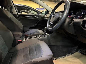 Volkswagen Golf 1.4 TSI BlueMotion Tech ACT GT Hatchback 5dr Petrol DSG Euro 6 (