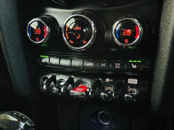 MINI Hatch 2.0 Cooper SD Auto Euro 6 (s/s) 3dr
